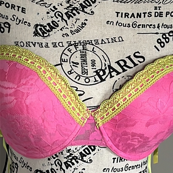 NWOT Padded Underwire Bra - 2 for $10 Mix & Match - Picture 2 of 5